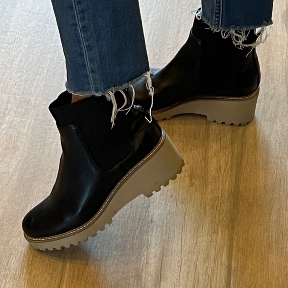 Dolce Vita Renya Black Platform Ankle Boots size 7
